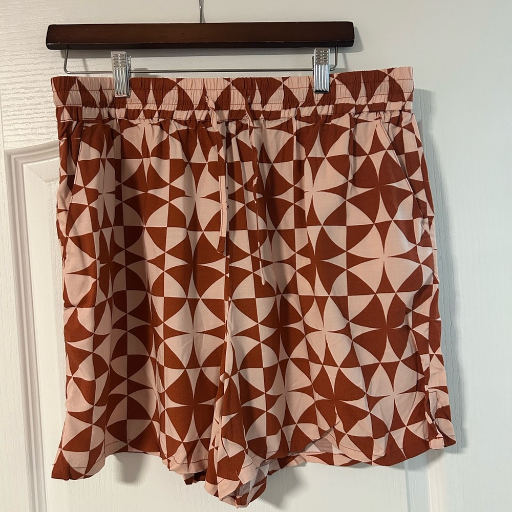 Frank and Oak Women’s Annie Patterned Shorts